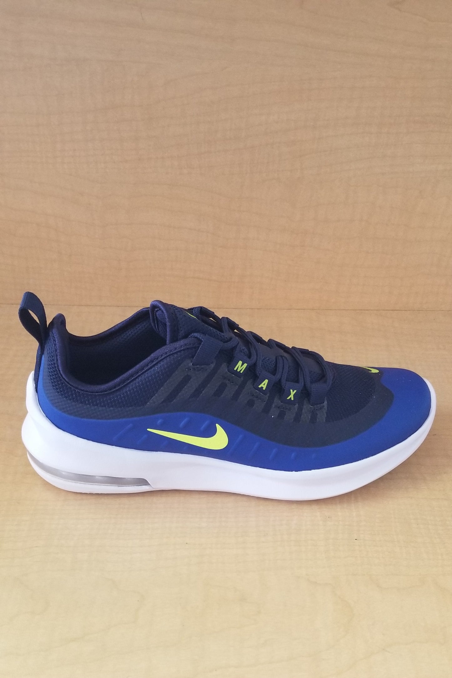 Nike Air Max Axis