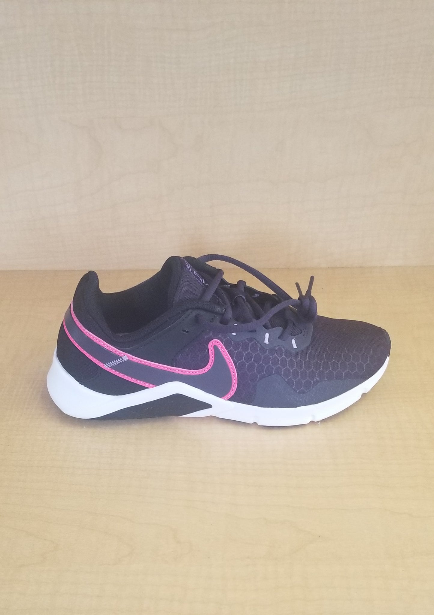 Women's Nike Legend Essential 2