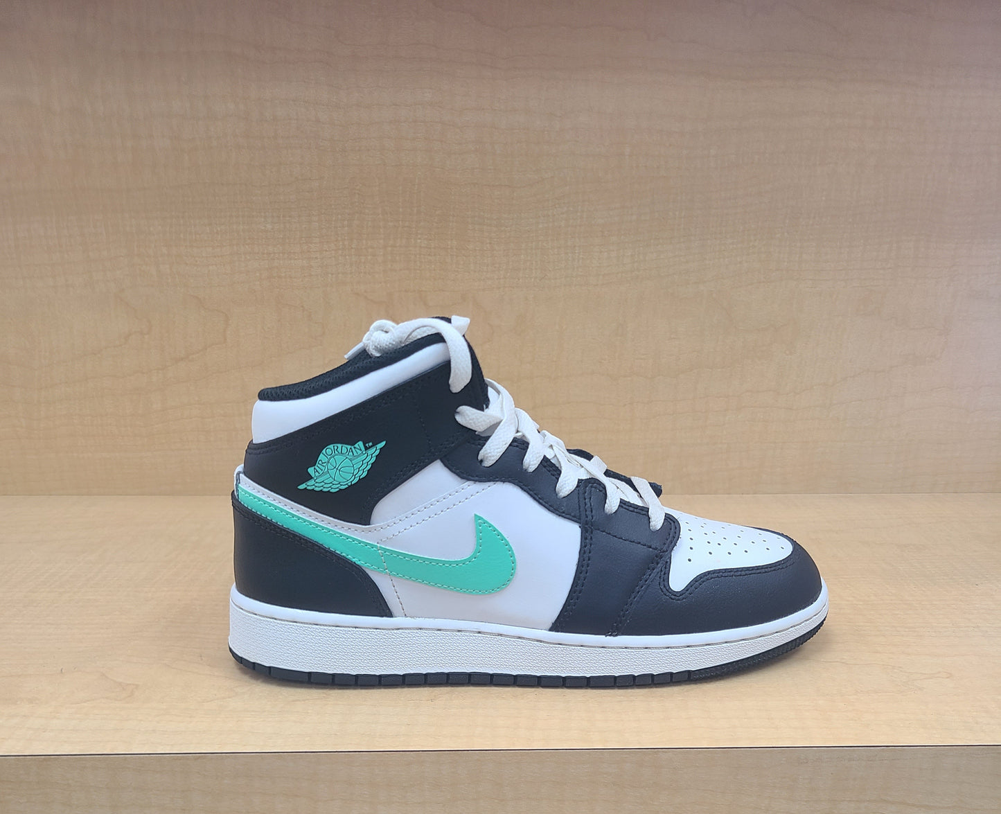 Air Jordan 1 mid